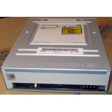 CDRW TSST SR-M8202 IDE white (Бронницы)