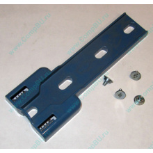 Синий пластмассовый фиксатор-защёлка HP 224981-001 для 5.25" устройств в HP ML370 (Бронницы)